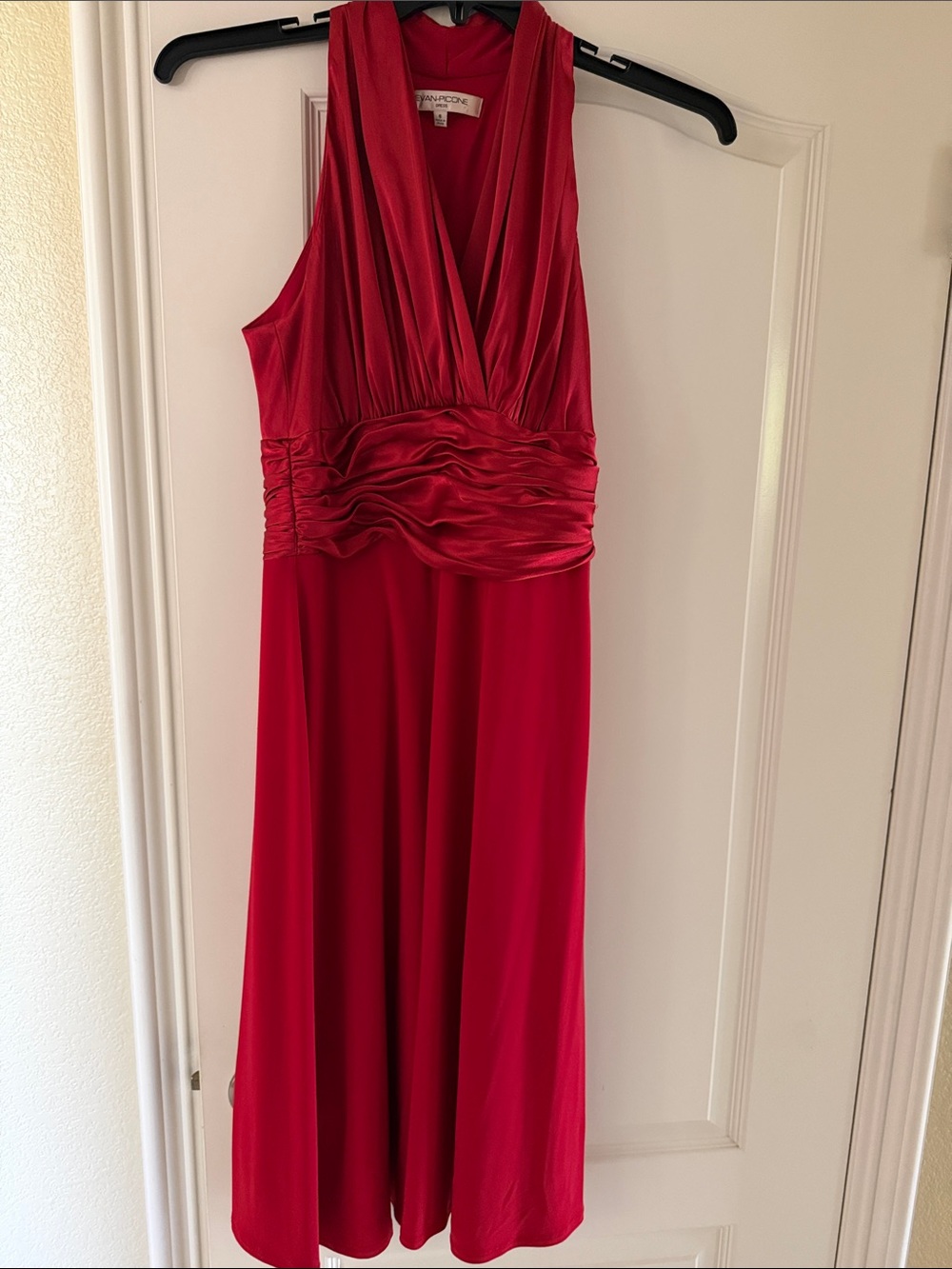Evan Picone Red Sleeveless V-Neck Cocktail Dress